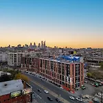 Sleeps 4! Workspace Close To Brooklyn Bowl, Fillmore