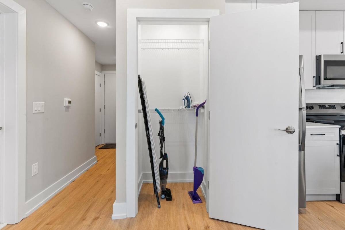 Apartment Sleeps 4! Workspace Close To Brooklyn Bowl, Fillmore Philadelphia