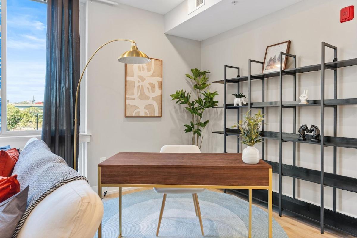 Sleeps 4! Workspace Close To Brooklyn Bowl, Fillmore Philadelphia