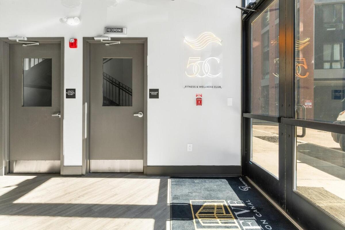 Apartment Sleeps 4! Workspace Close To Brooklyn Bowl, Fillmore