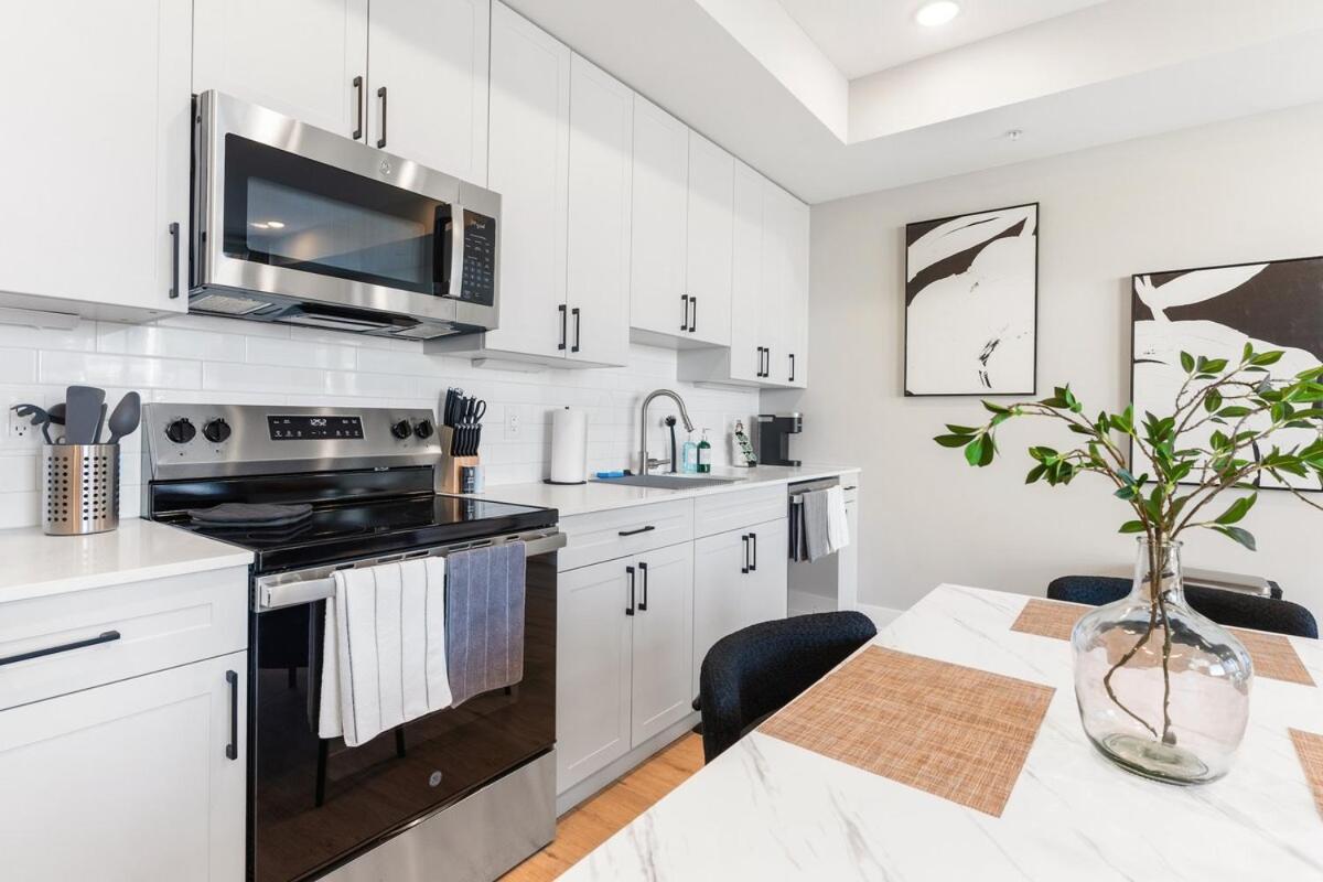 Sleeps 4! Workspace Close To Brooklyn Bowl, Fillmore