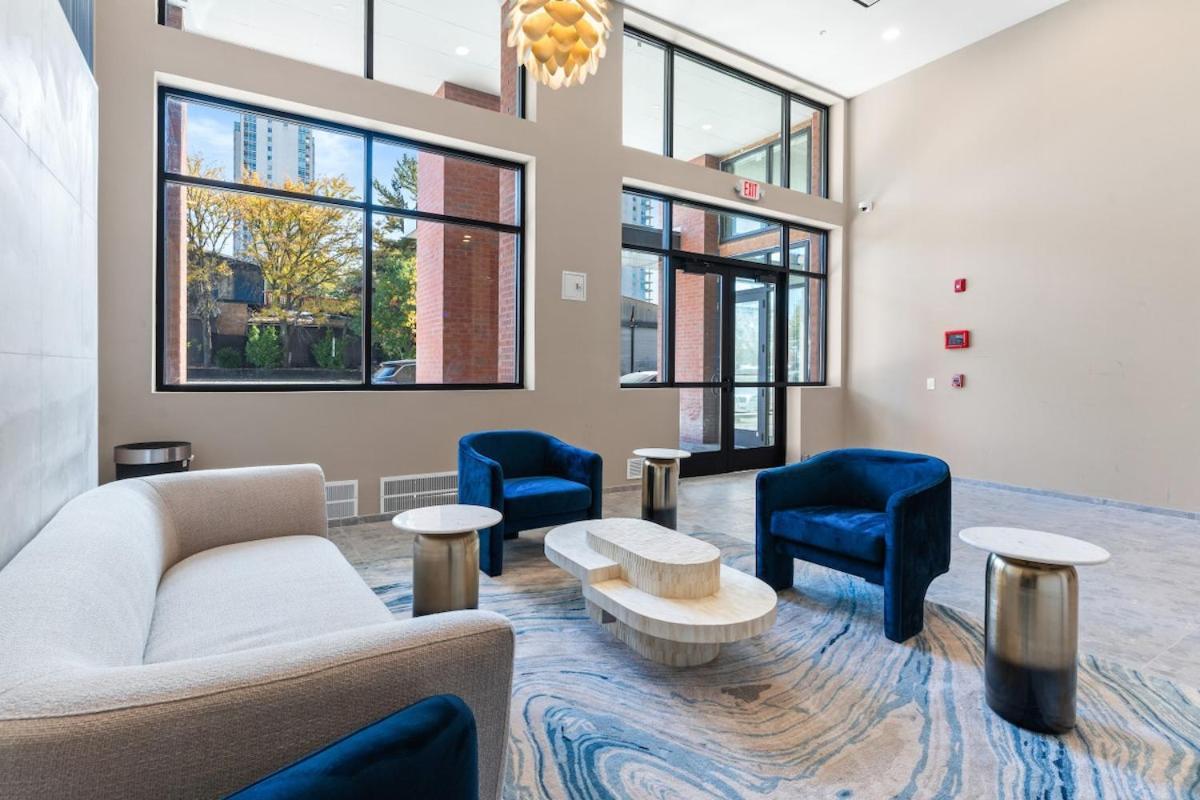 Apartment Sleeps 4! Workspace Close To Brooklyn Bowl, Fillmore Philadelphia