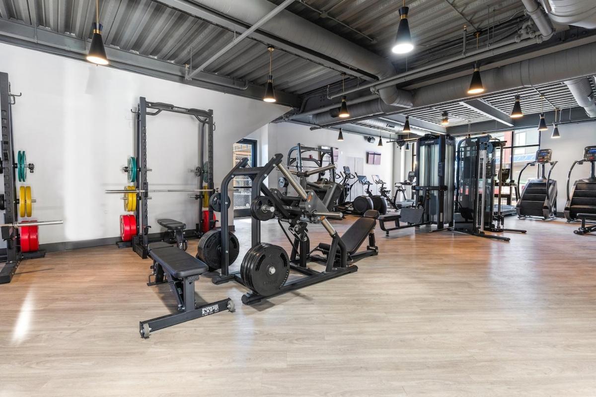 Sleeps 4! Workspace Close To Brooklyn Bowl, Fillmore